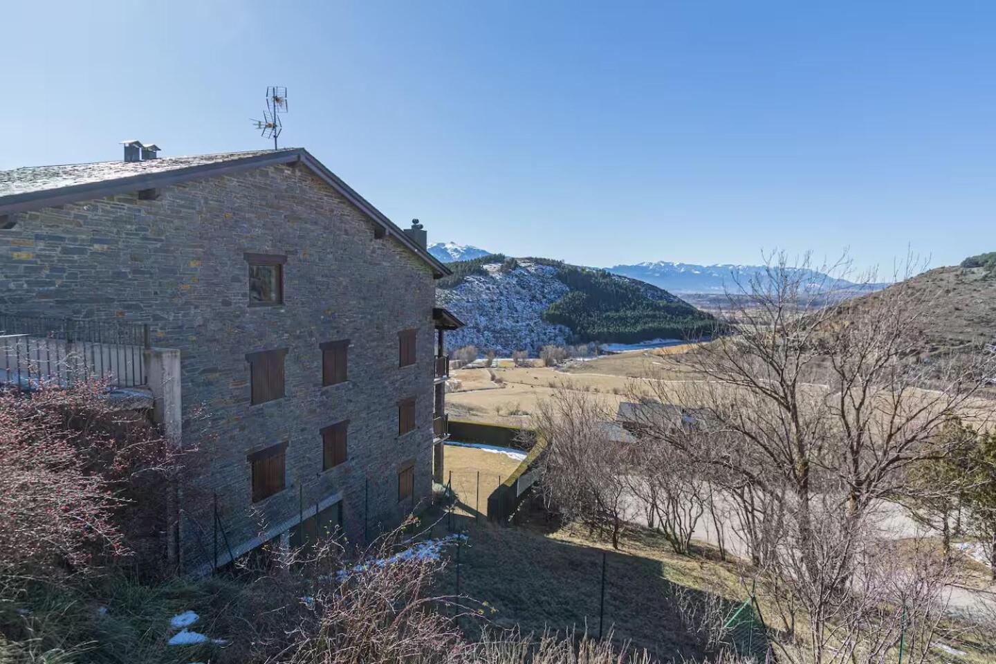 Apartament Les Costes Del Cadi Estavar Экстерьер фото